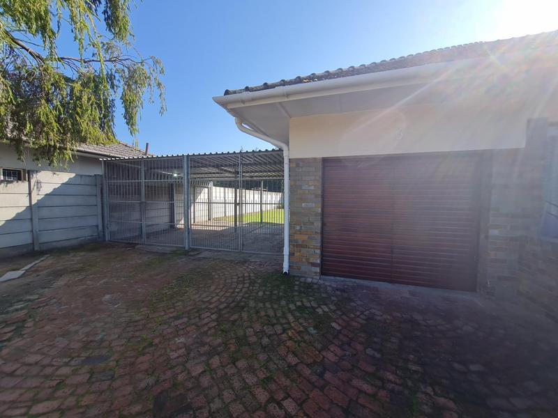 To Let 3 Bedroom Property for Rent in De La Haye Western Cape
